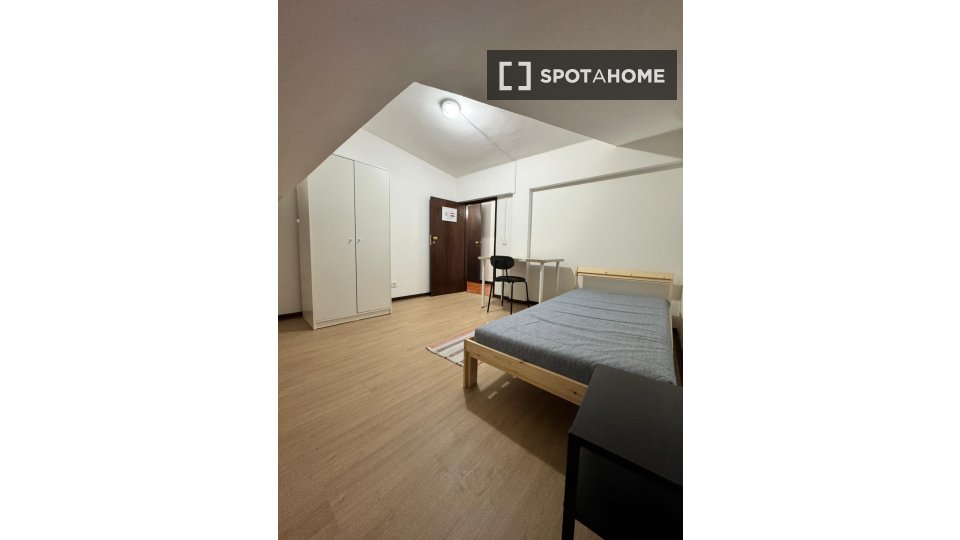 Double room Coimbra, 9 beds — photo 4