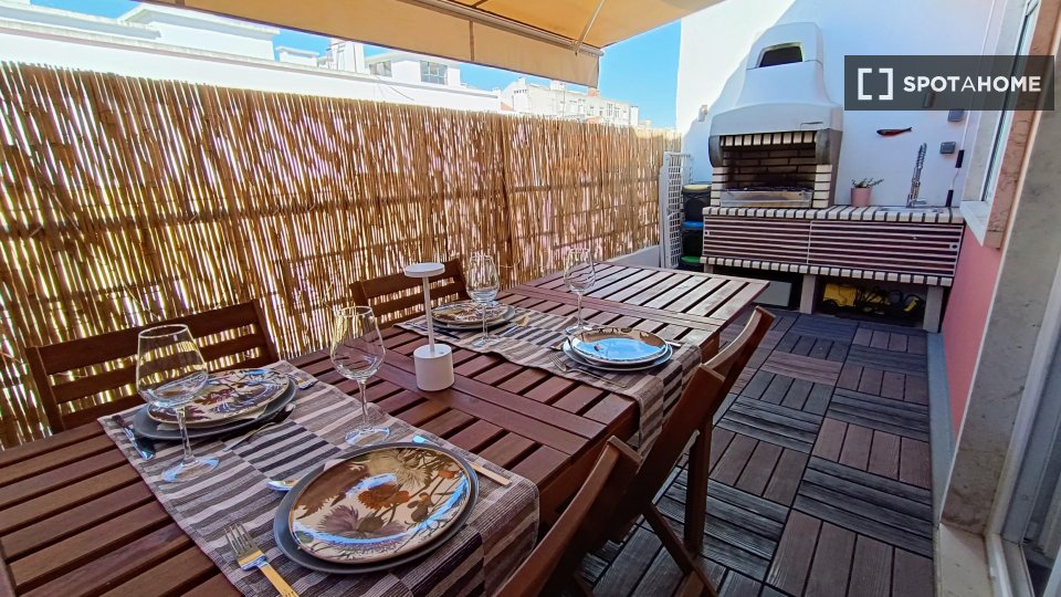 Apartment Lisbon, 2 beds — photo 19
