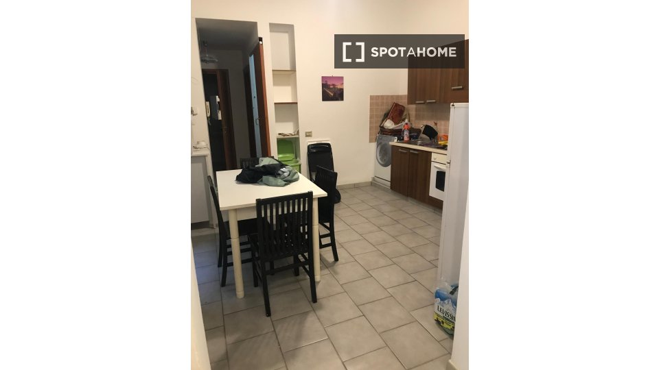 Double room Naples, 2 beds — photo 8