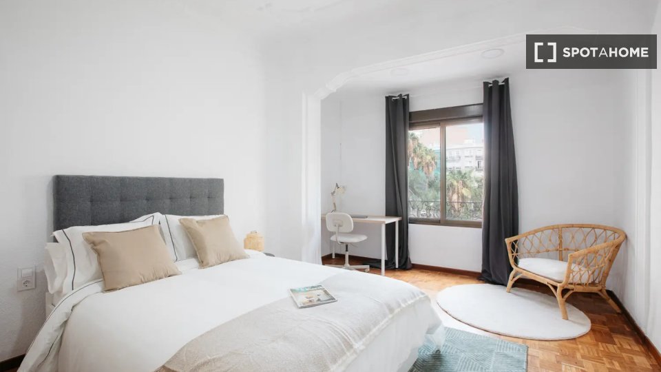 Double room Valencia, 5 beds — photo 8