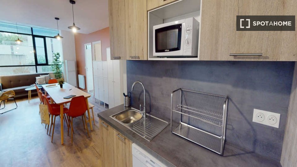Double room Paris, 12 beds, 220m² — photo 9