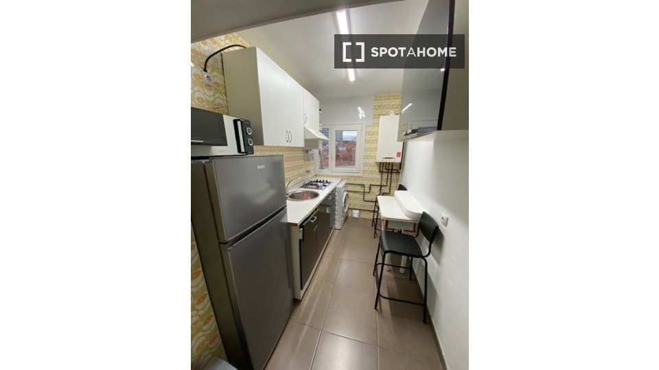 Double room Madrid, 3 beds — photo 16