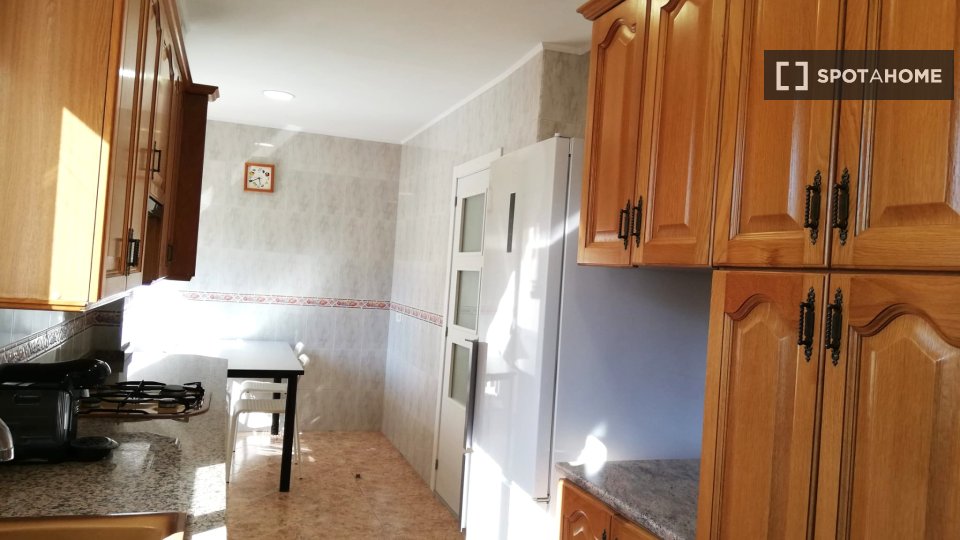 Double room Valencia, 4 beds, 150m² — photo 12