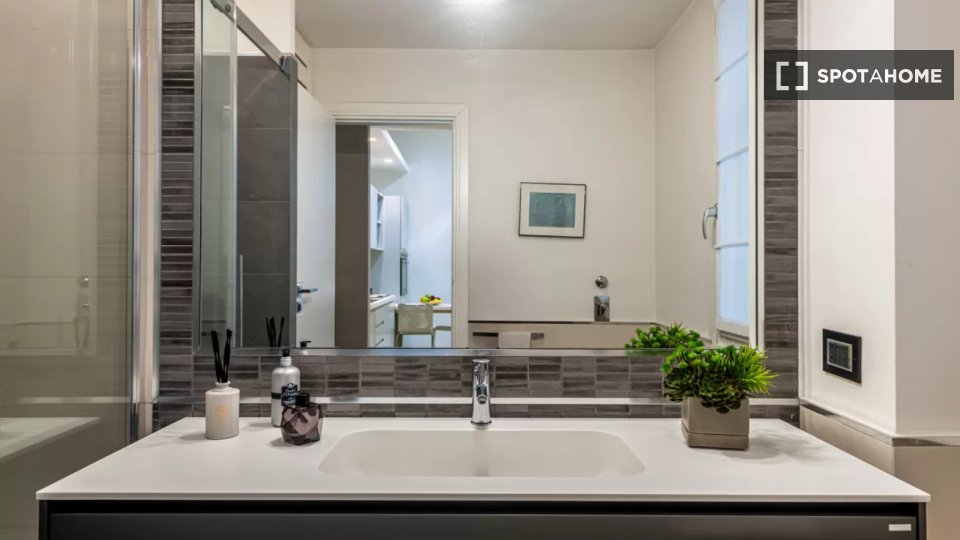 Apartment Milan, 1 bed, 54m² — photo 14