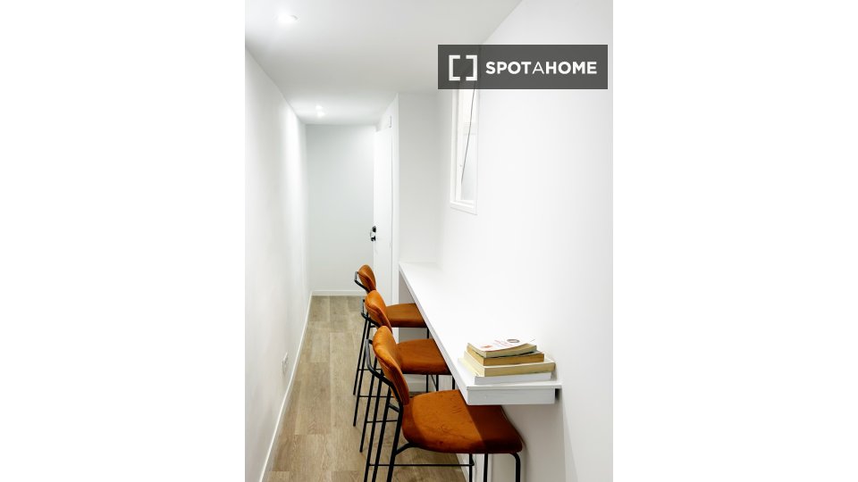 Double room Barcelona, 6 beds, 150m² — photo 13