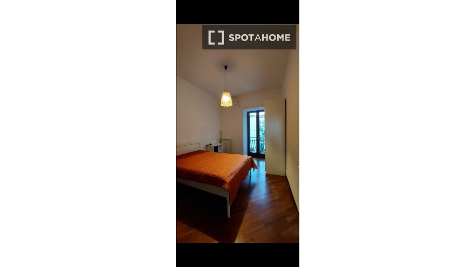 Double room Naples, 4 beds — photo 1