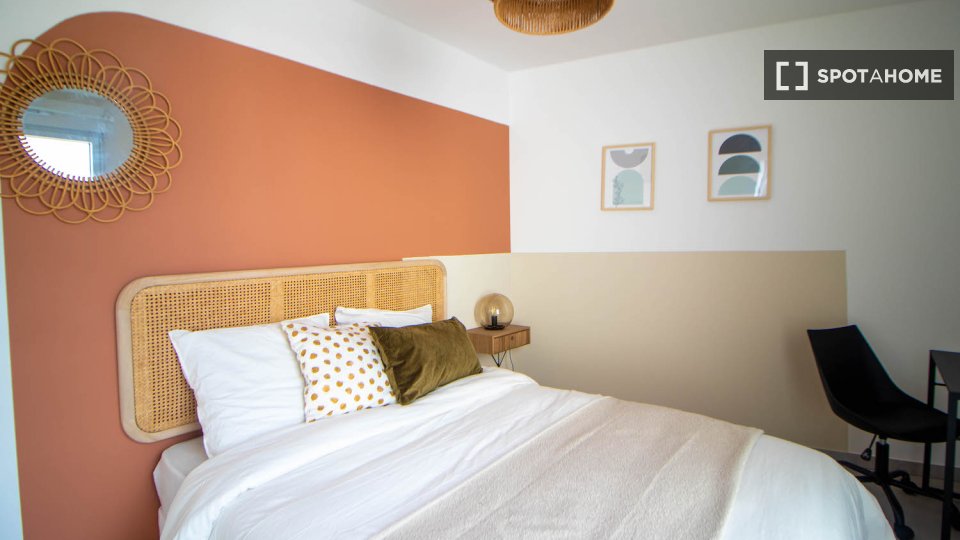 Double room Lyon, 5 beds — photo 1