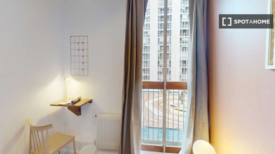 Double room Paris, 3 beds, 60m² — photo 17