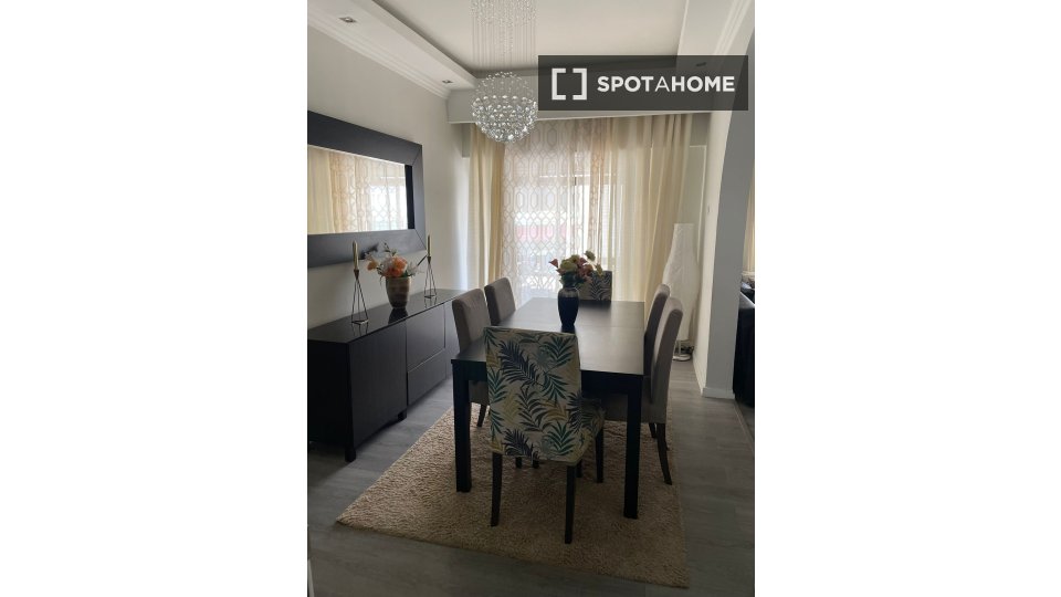 Apartment Lisbon, 3 beds, 90m² — photo 10