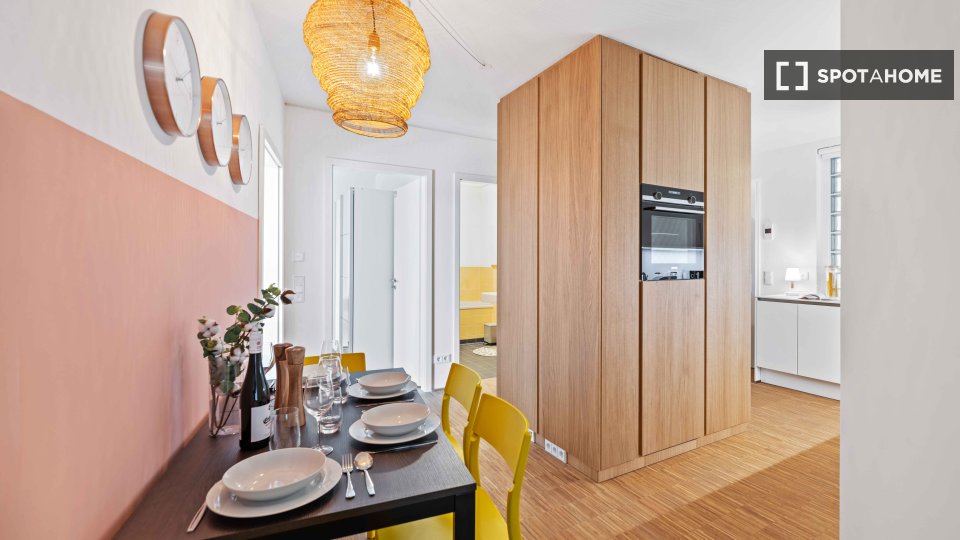 Double room Munich, 4 beds, 97m² — photo 8
