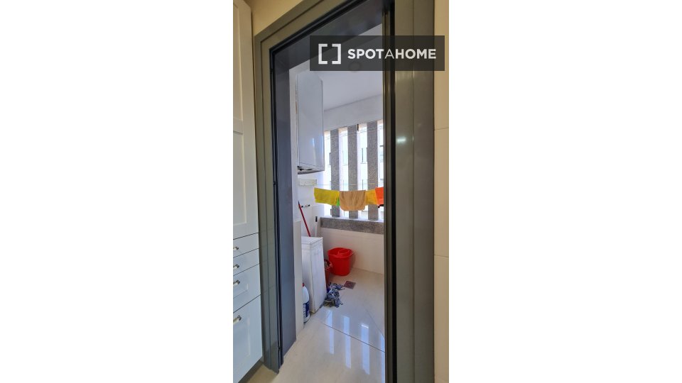 Apartment Vigo, 3 beds, 130m² — photo 2