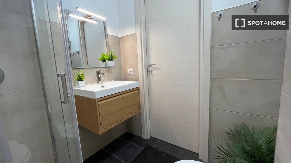 Double room Milan, 6 beds, 150m² — photo 6