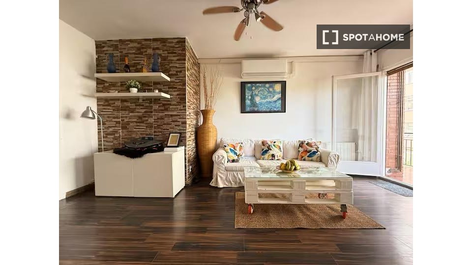 Apartment Barcelona, 3 beds, 75m² — photo 10