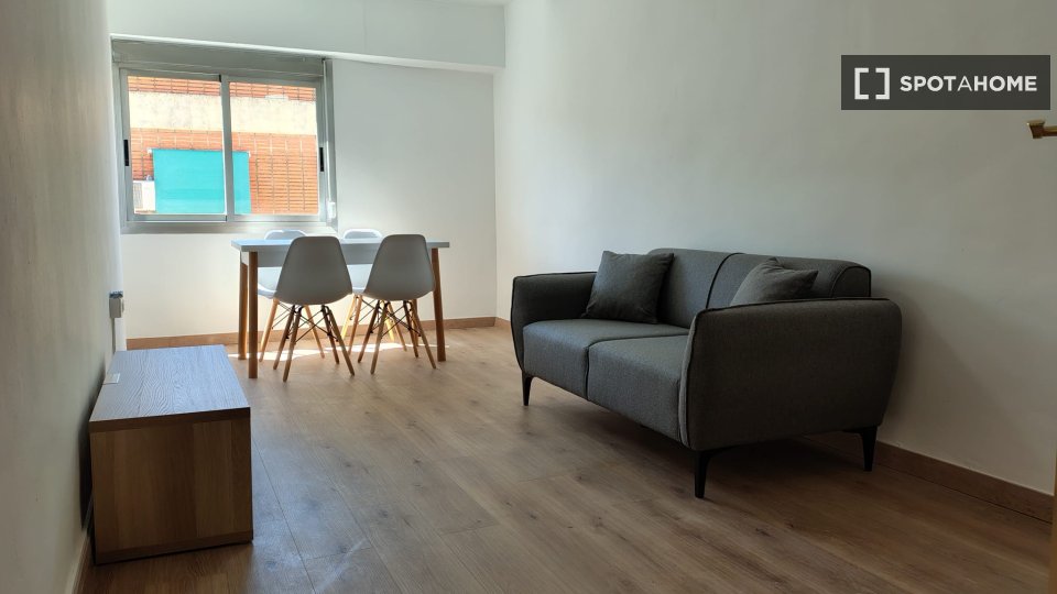 Double room Valencia, 4 beds, 95m² — photo 5