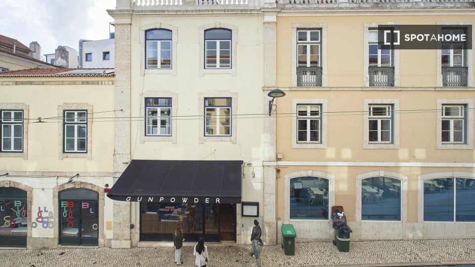 Double room Lisbon, 8 beds — photo 4