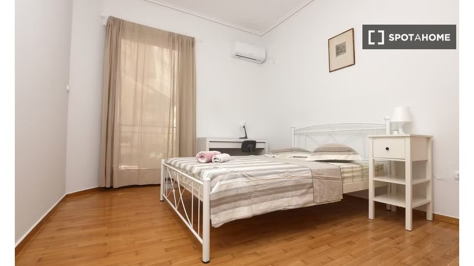 Double room Athens, 4 beds — photo 1