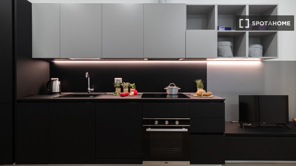 Apartment Milan, 1 bed, 48m² — photo 17