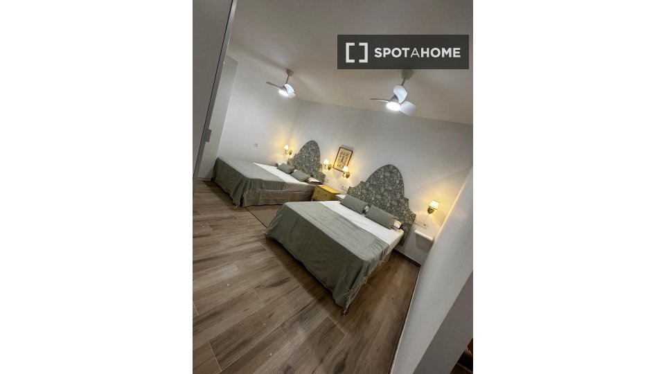 Apartment Seville, 1 bed, 67m² — photo 10
