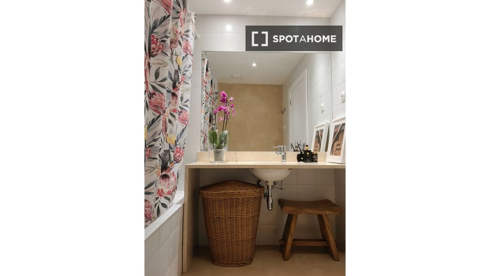 Apartment mono Lisbon, 61m² — photo 43
