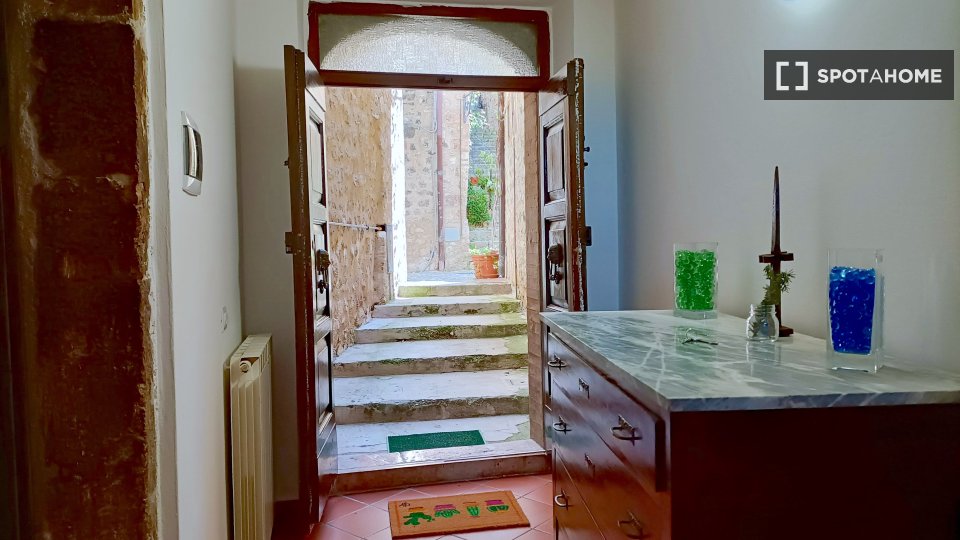 Double room Perugia, 3 beds, 100m² — photo 8