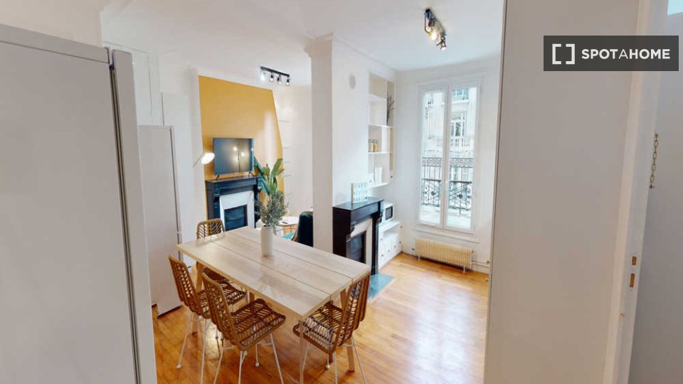 Double room Paris, 9 beds, 160m² — photo 16
