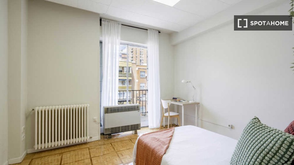 Double room Madrid, 8 beds — photo 31