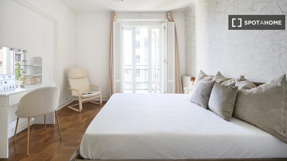 Double room Lisbon, 7 beds — photo 2