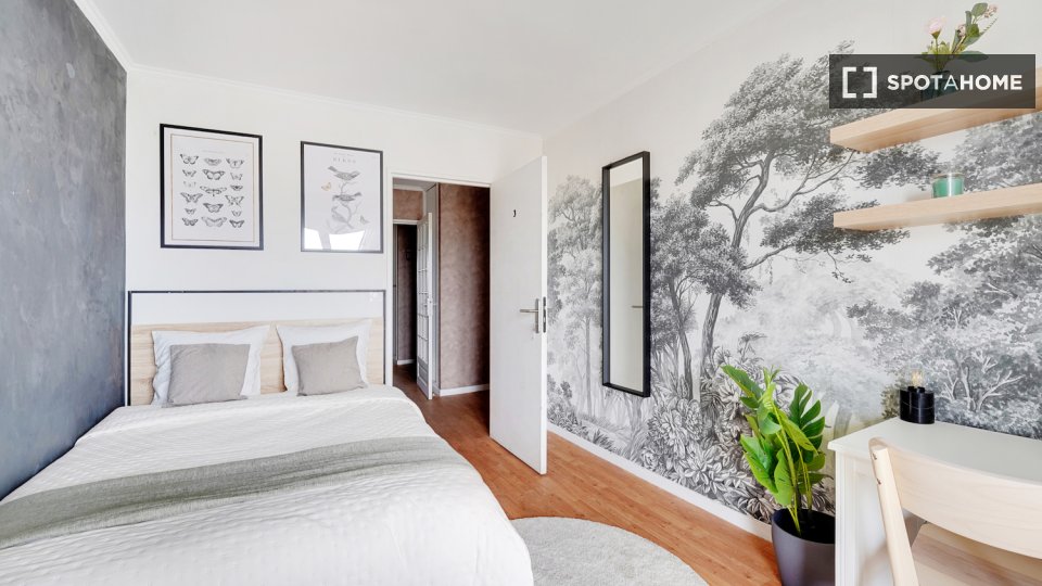 Double room Paris, 5 beds — photo 1
