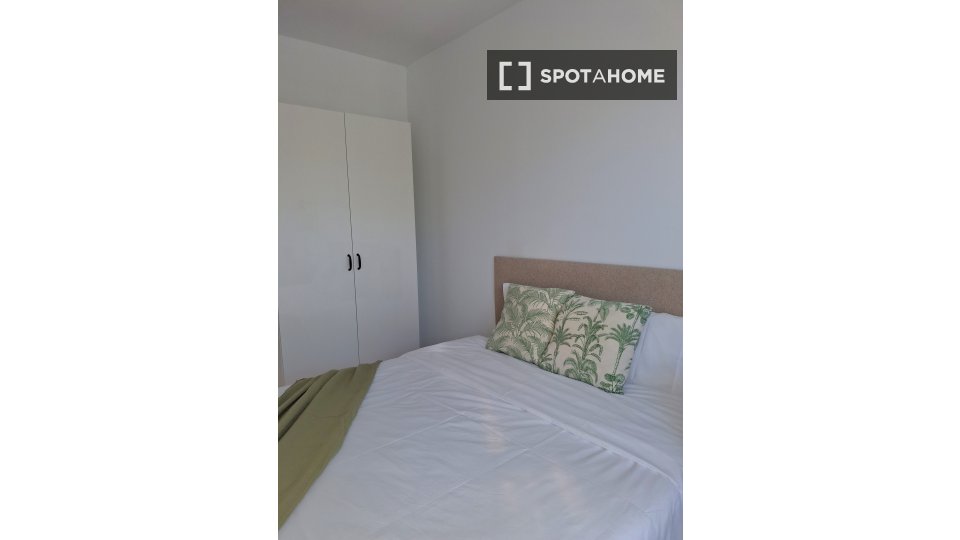 Double room Madrid, 6 beds — photo 22