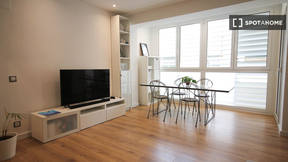 Double room Barcelona, 3 beds — photo 12