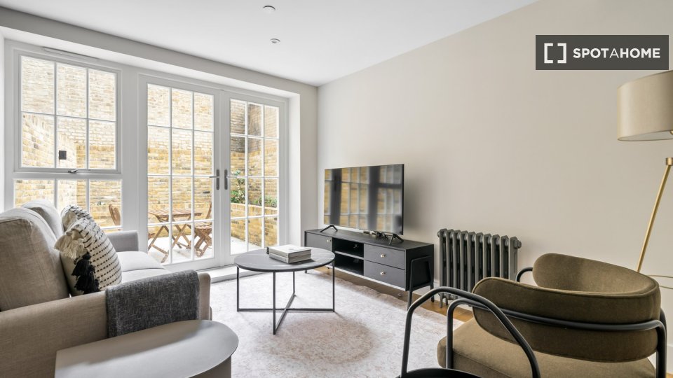Apartment London, 2 beds — photo 11