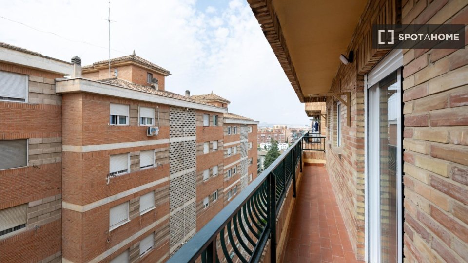 Double room Granada, 5 beds, 150m² — photo 8