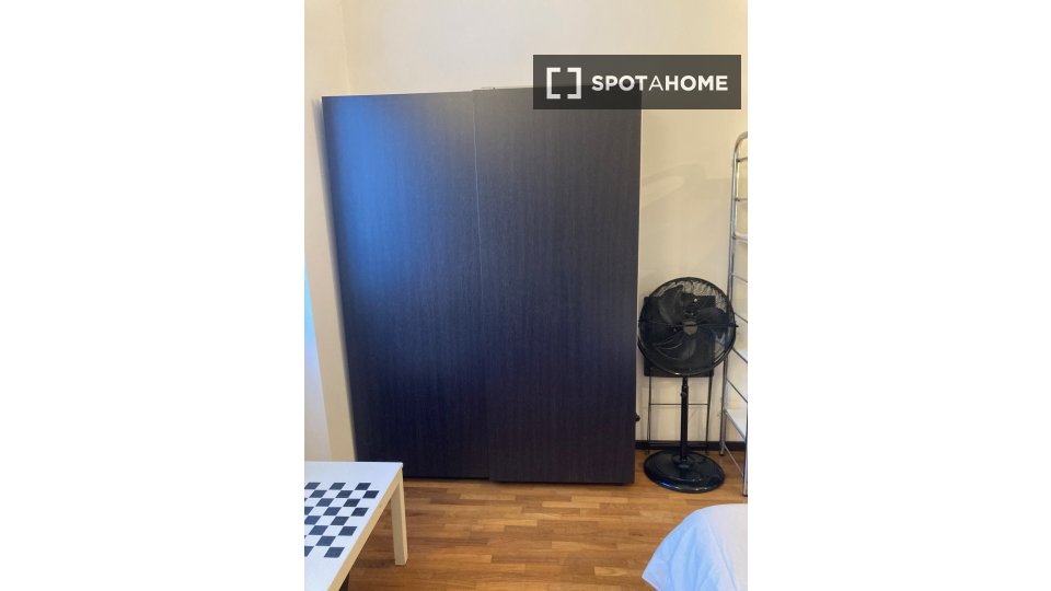 Double room Milan, 1 bed, 78m² — photo 13