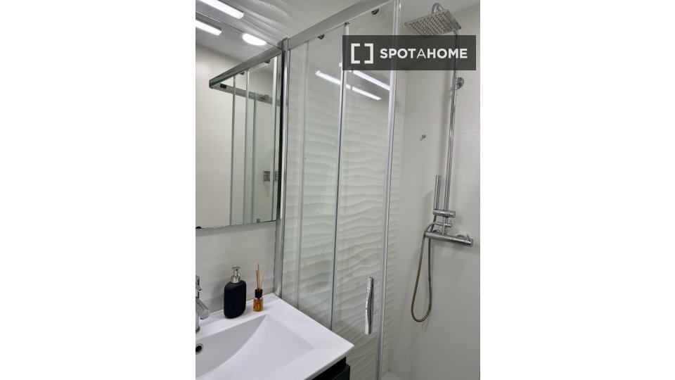 Apartment Valencia, 2 beds, 121m² — photo 3