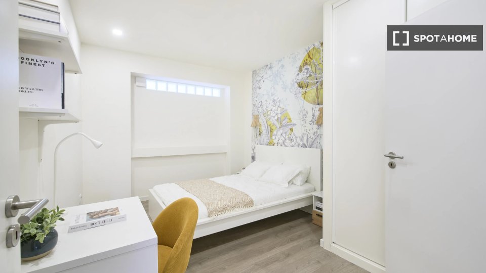 Double room Lisbon, 4 beds — photo 1