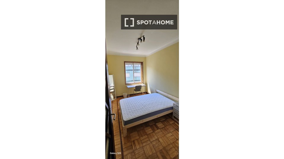 Double room Porto, 5 beds, 120m² — photo 3