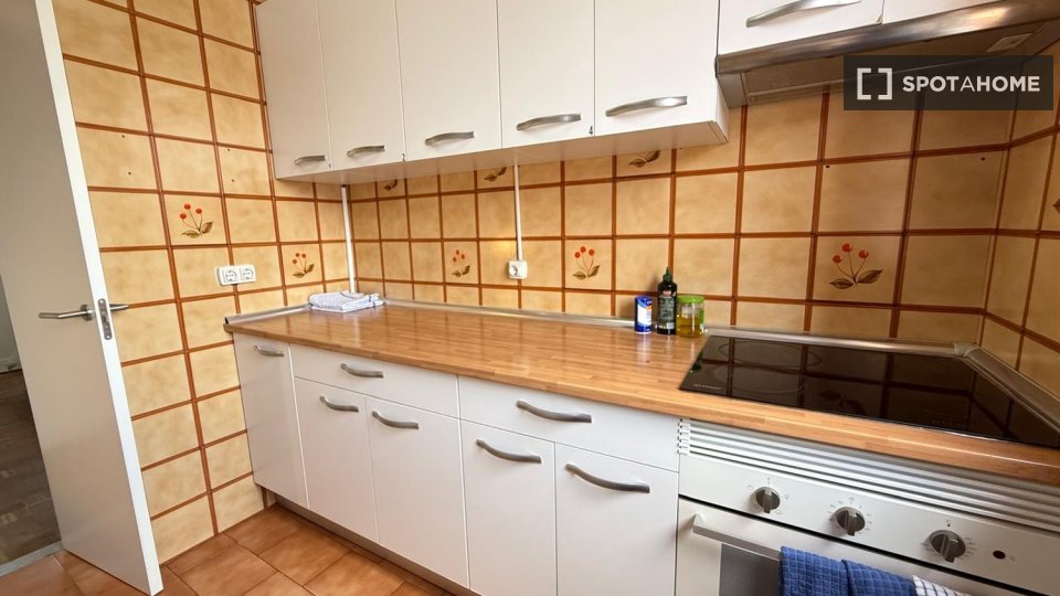 Double room Madrid, 4 beds — photo 23