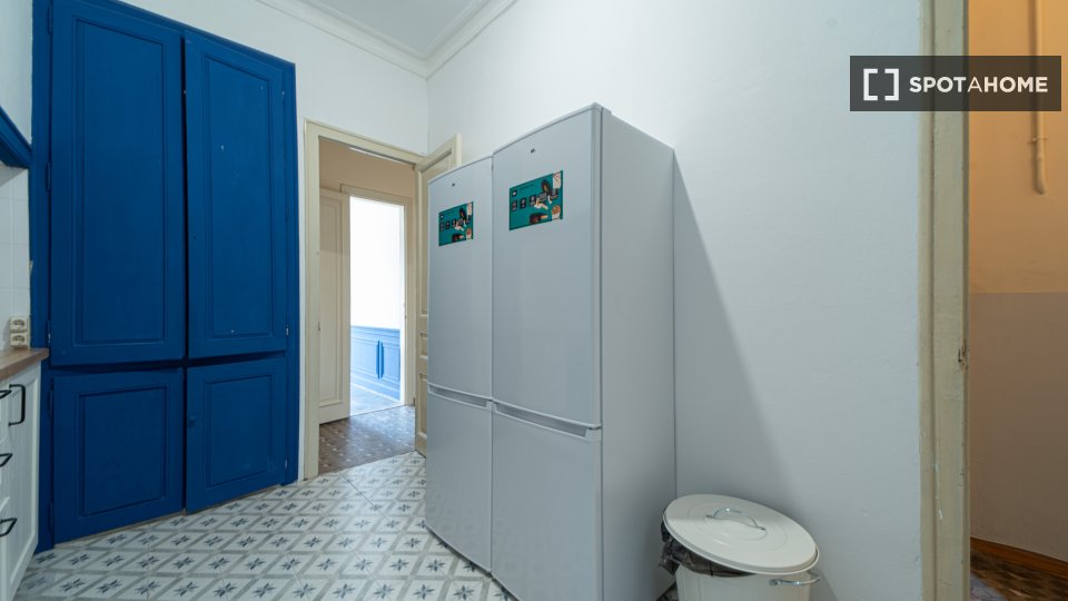 Double room Barcelona, 7 beds, 160m² — photo 11