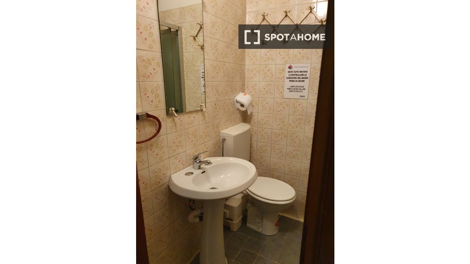 Double room Turin, 4 beds, 122m² — photo 8