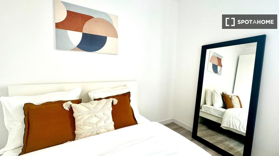 Double room Madrid, 5 beds — photo 78