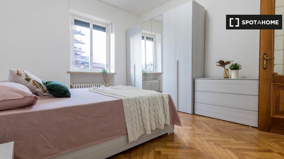 Double room Milan, 5 beds — photo 1