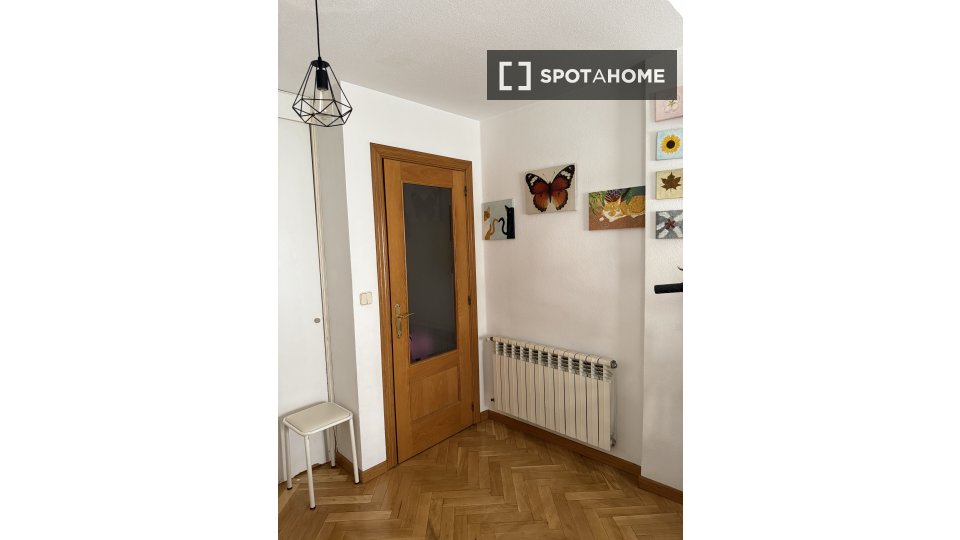 Double room Madrid, 2 beds, 75m² — photo 10