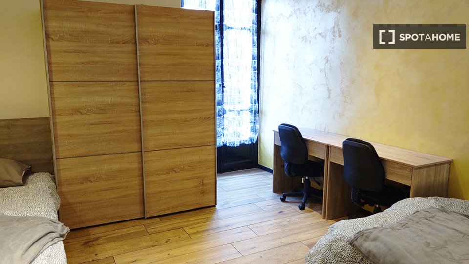 Double room Turin, 3 beds, 90m² — photo 3