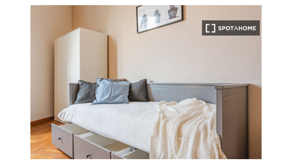 Double room Milan, 5 beds — photo 8