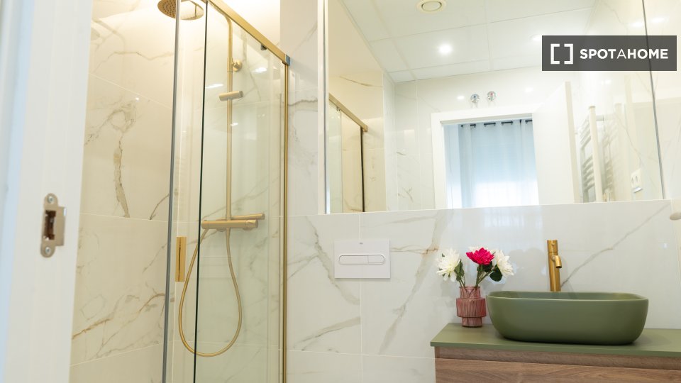 Apartment Madrid, 2 beds, 65m² — photo 19