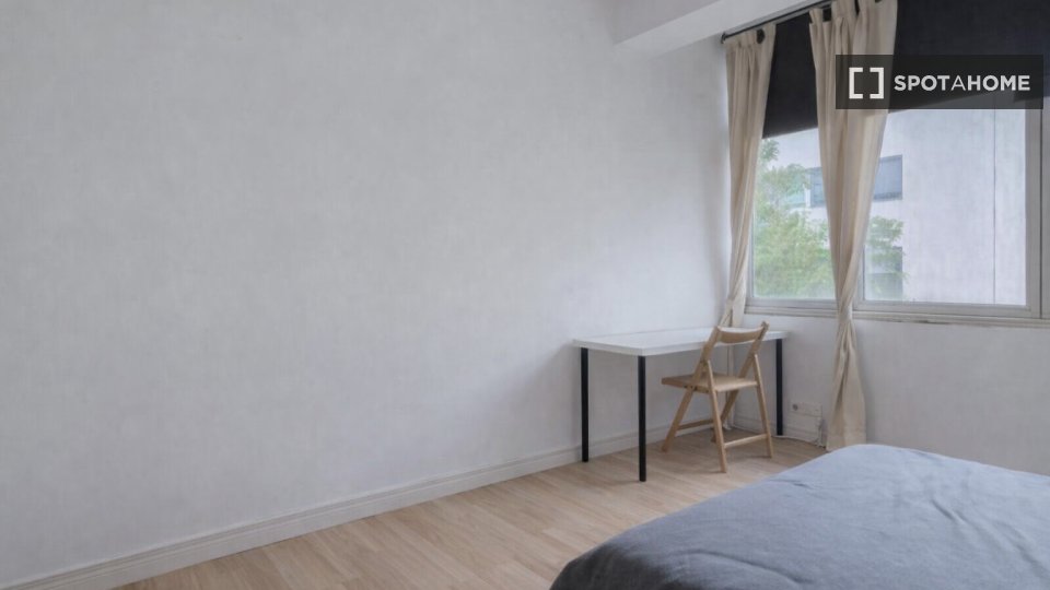 Double room Lisbon, 6 beds, 115m² — photo 20