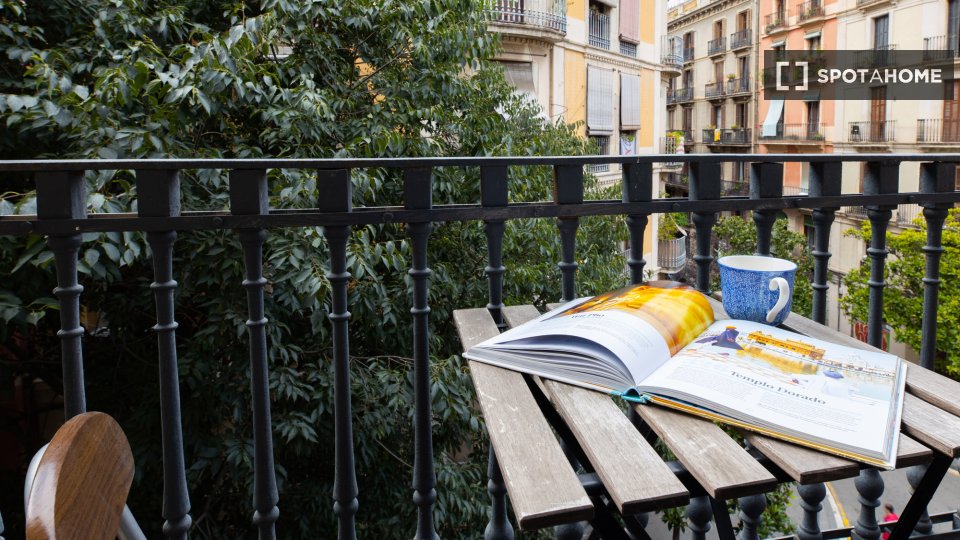 Double room Barcelona, 6 beds, 150m² — photo 12