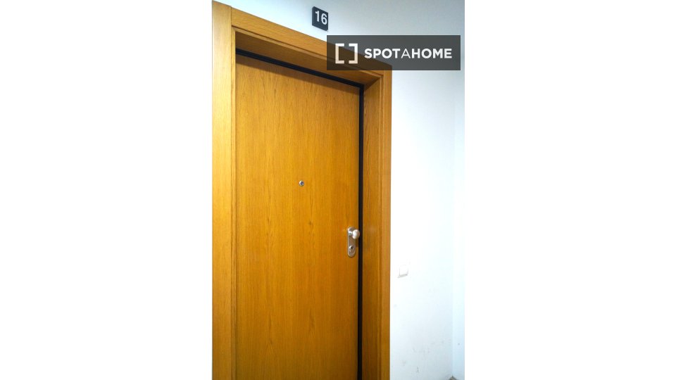 Double room Valencia, 3 beds — photo 7