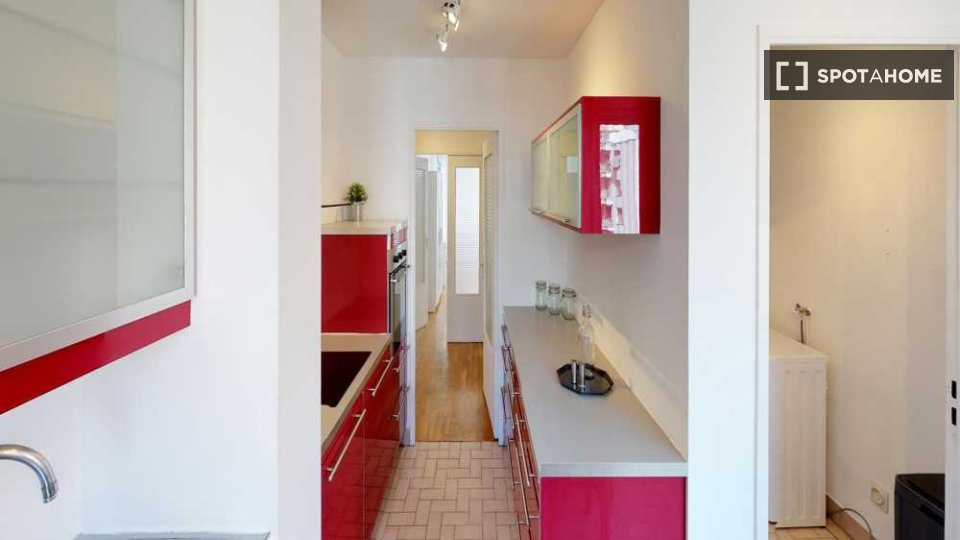 Double room Lyon, 5 beds, 100m² — photo 7