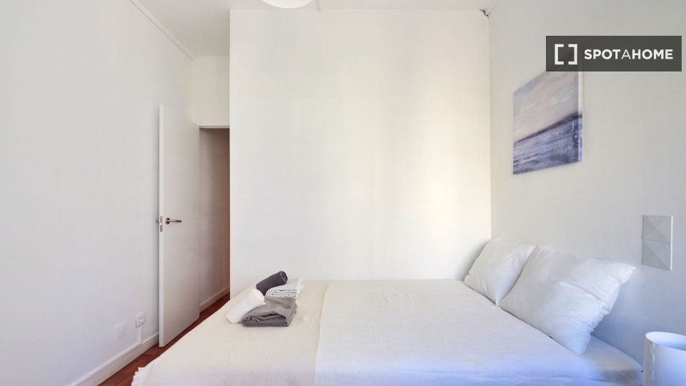Double room Lisbon, 10 beds — photo 38